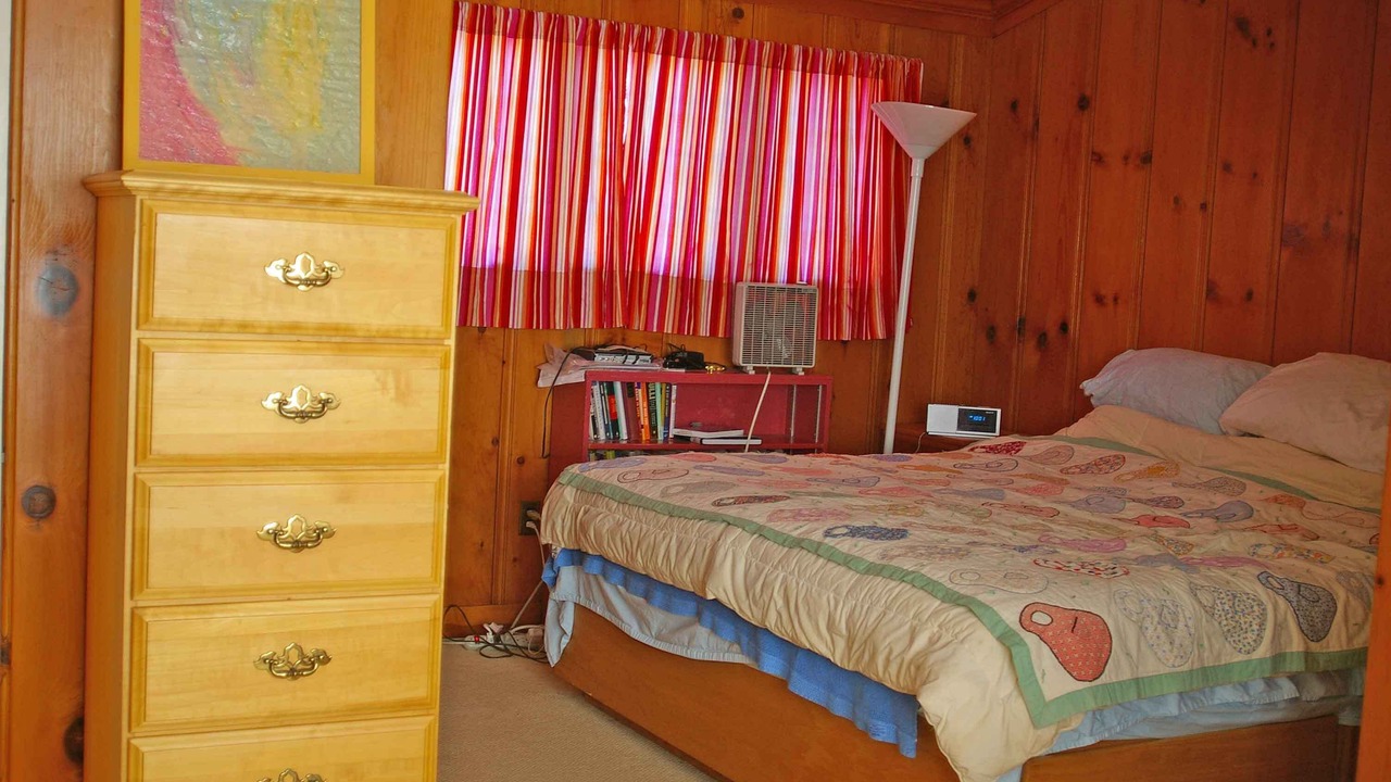 Photo of Bedroom in Downtown Berkeley