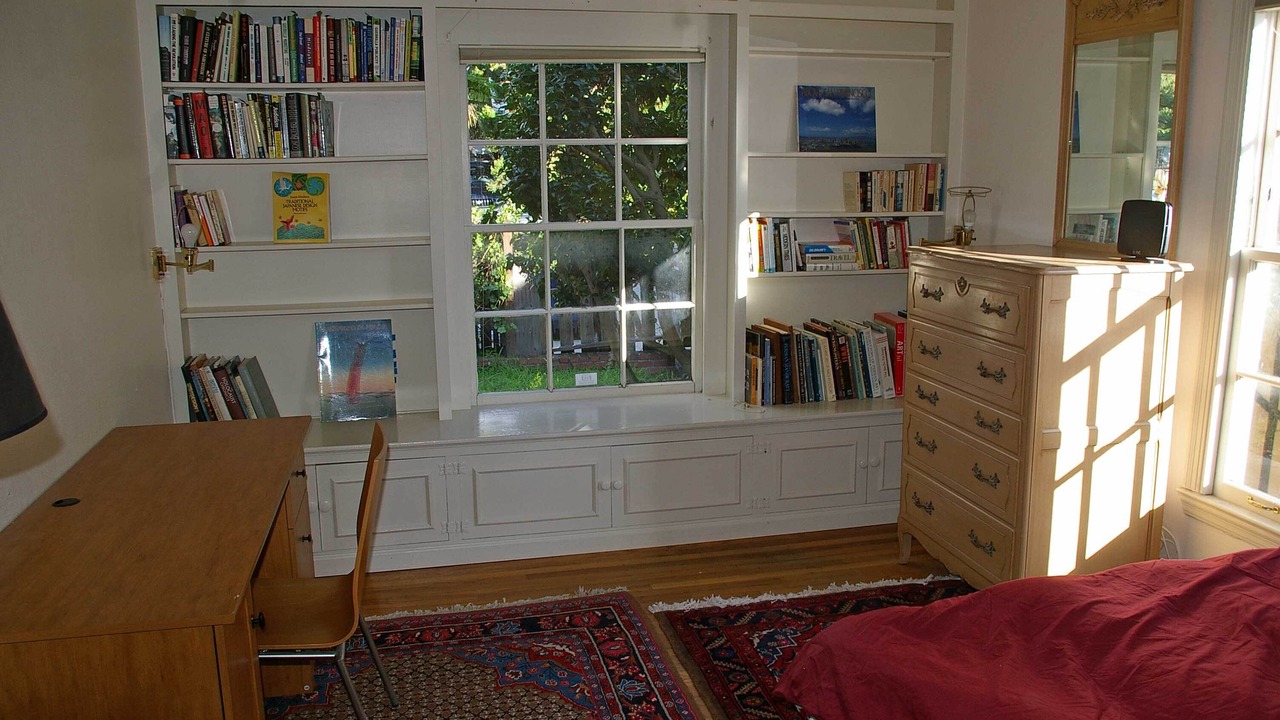 Photo of Bedroom in Downtown Berkeley