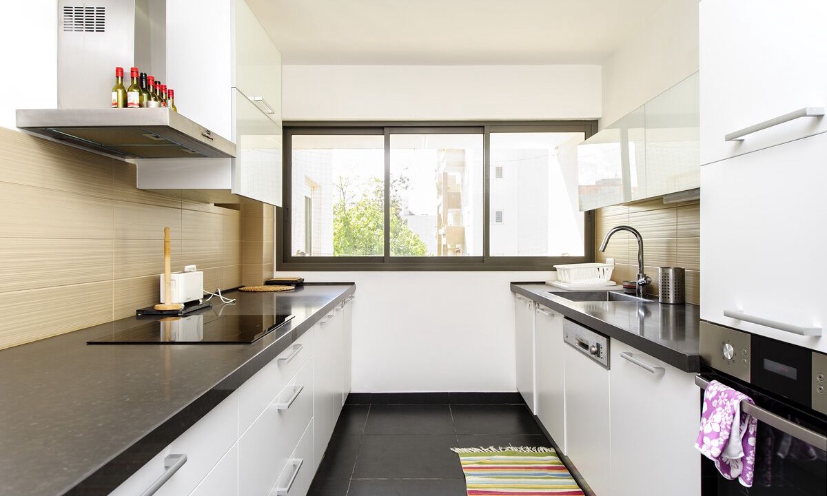 Photo of Kitchen in Ra'ananna