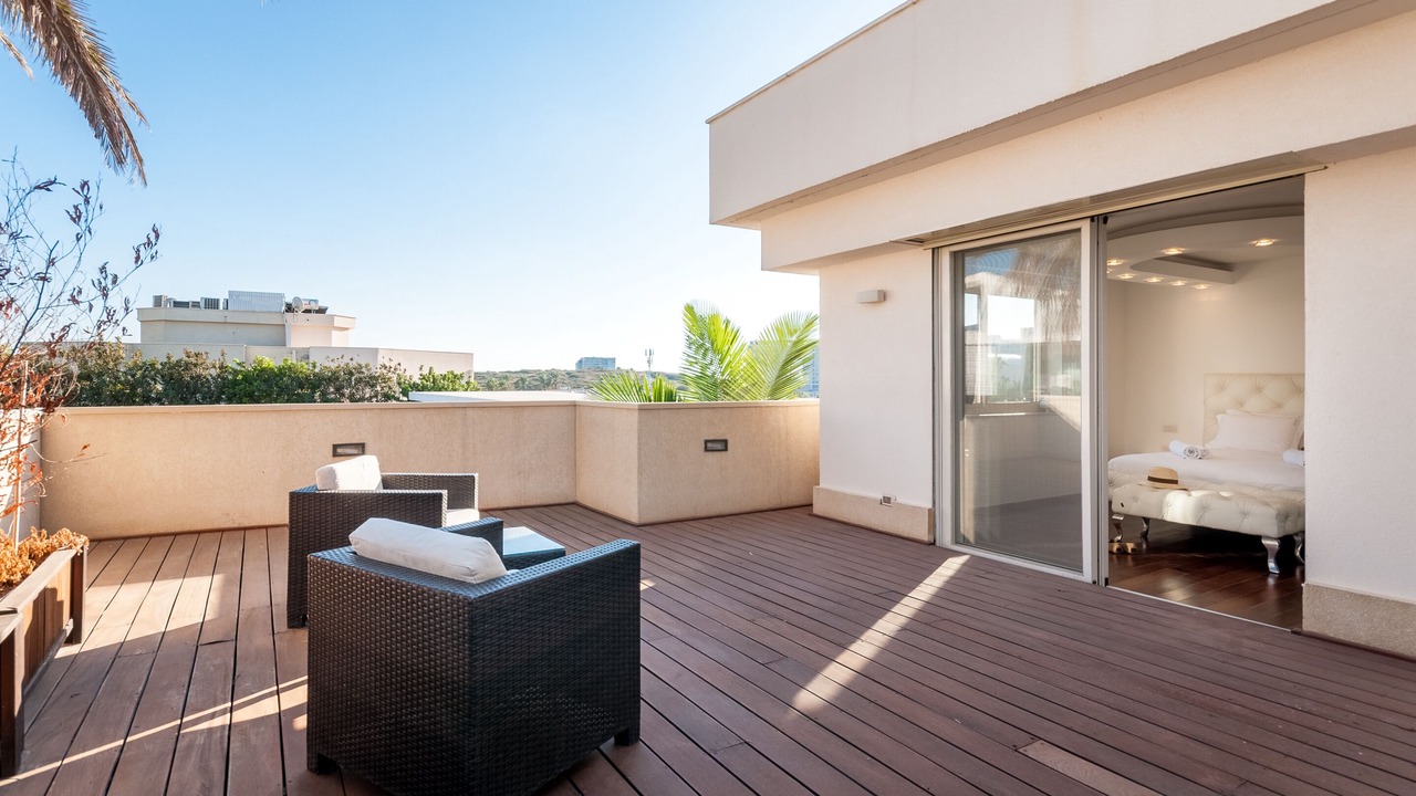Photo of Patio Balcony in Herzliya Pituach
