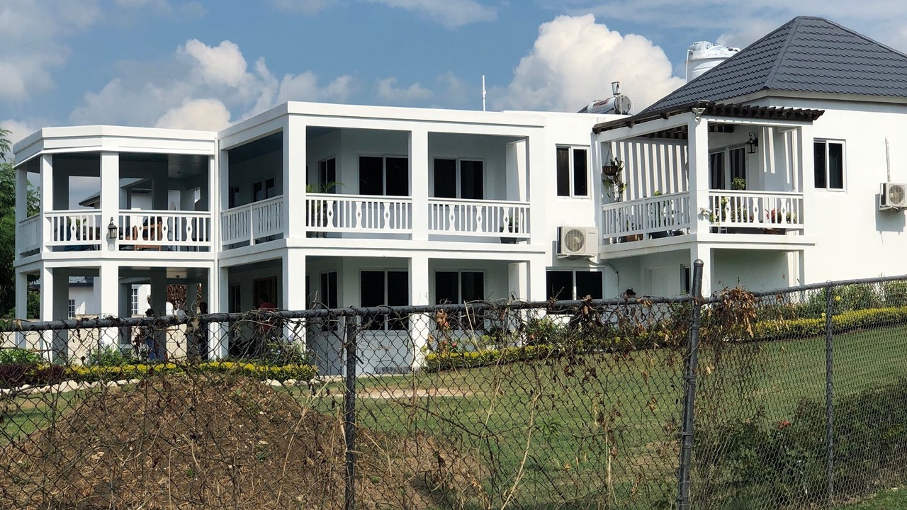 Photo of Outdoor in Whitehouse