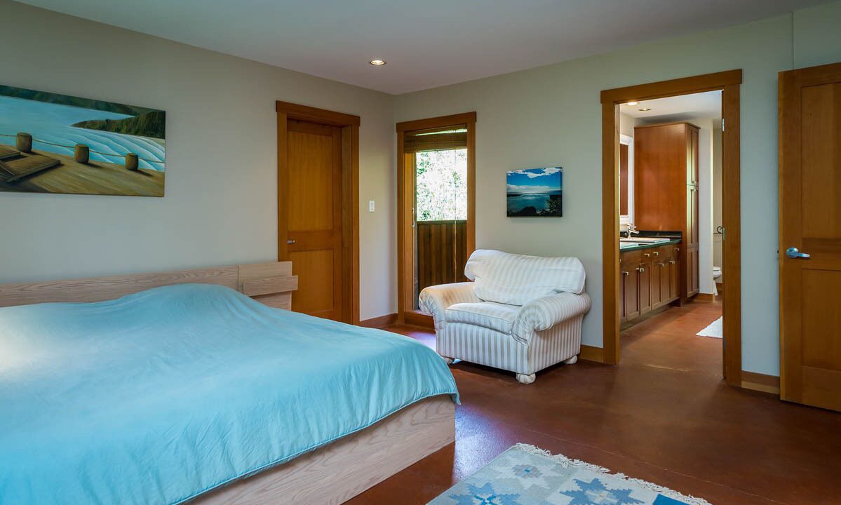 Photo of Bedroom in Brackendale
