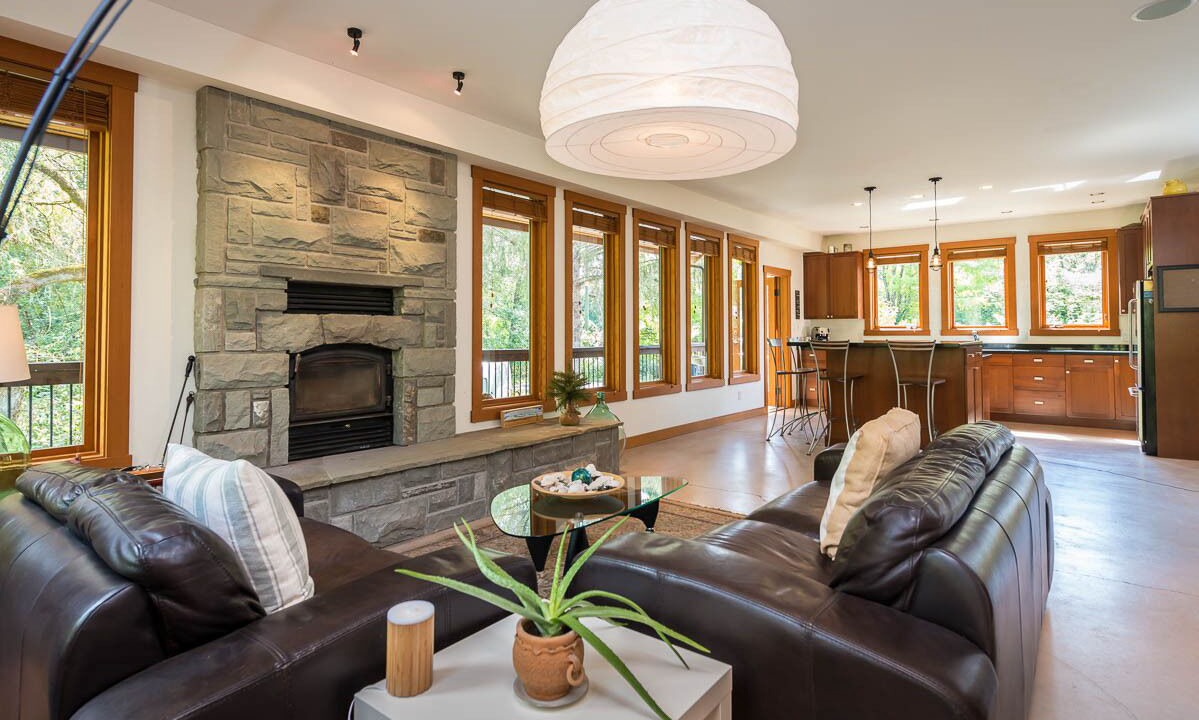 Photo of Livingroom in Brackendale