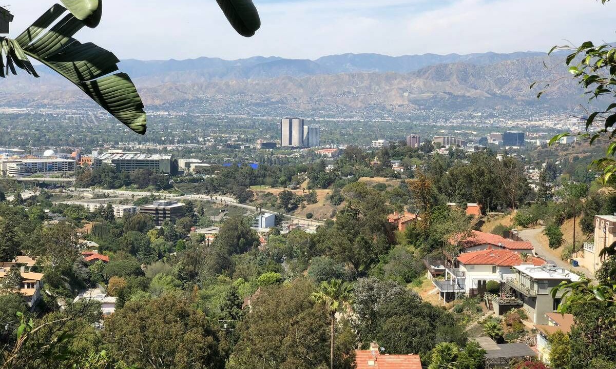 Photo of Others in Hollywood Hills