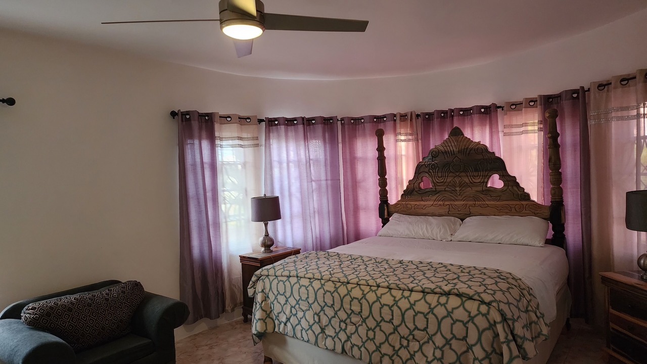 Photo of Bedroom in West Gate Hills