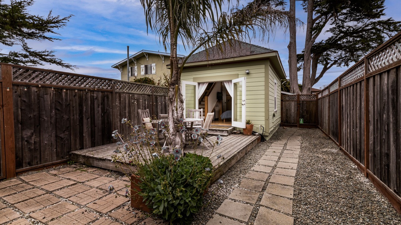 Photo of Patio Balcony in Half Moon Bay