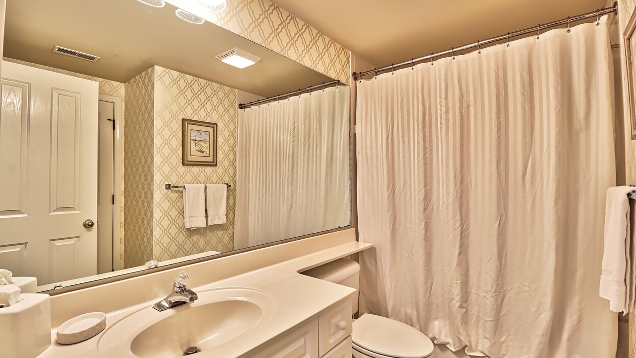 Photo of Bathroom in Litchfield by the Sea