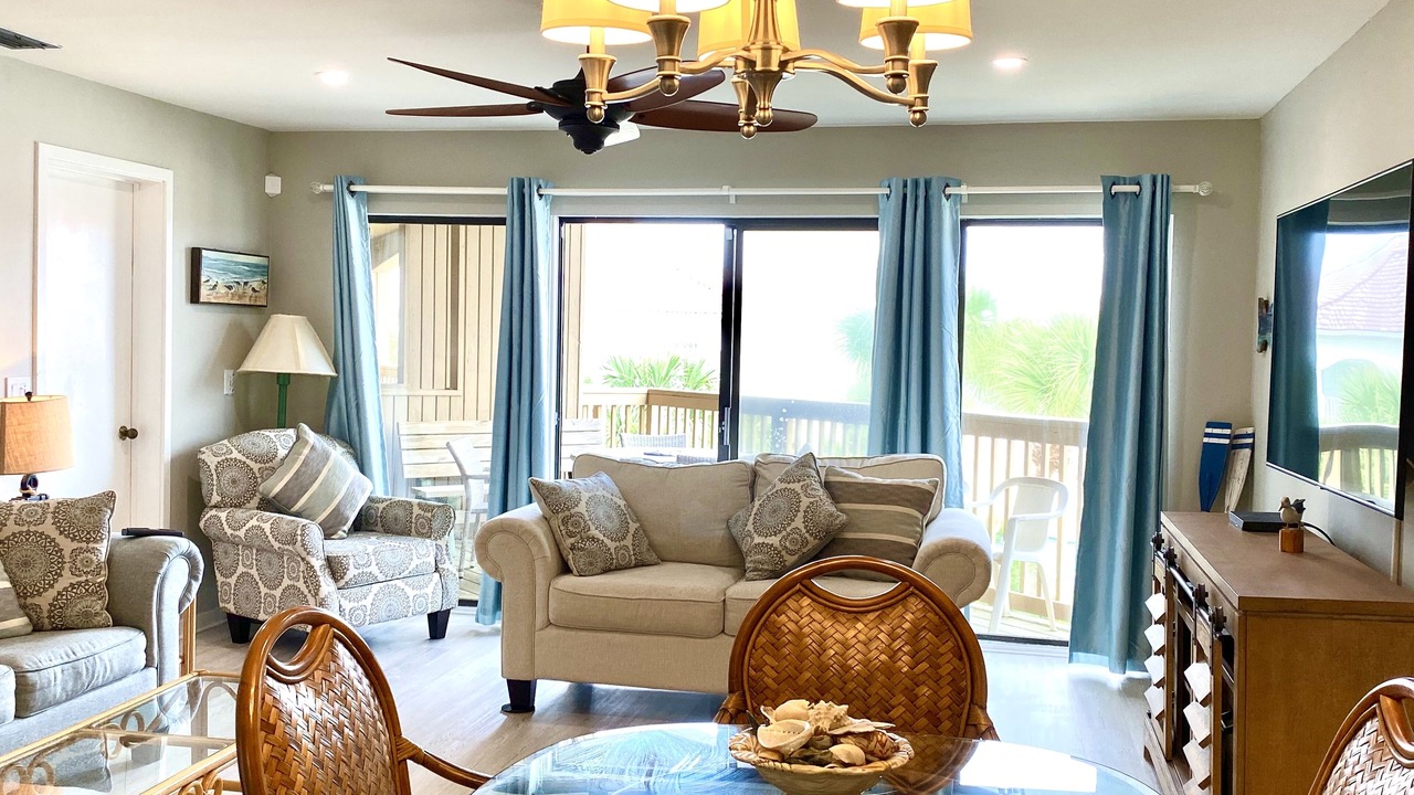 Photo of Livingroom in Butler Beach