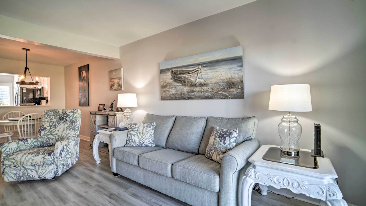 Photo of Livingroom in Oceanmarsh Subdivision