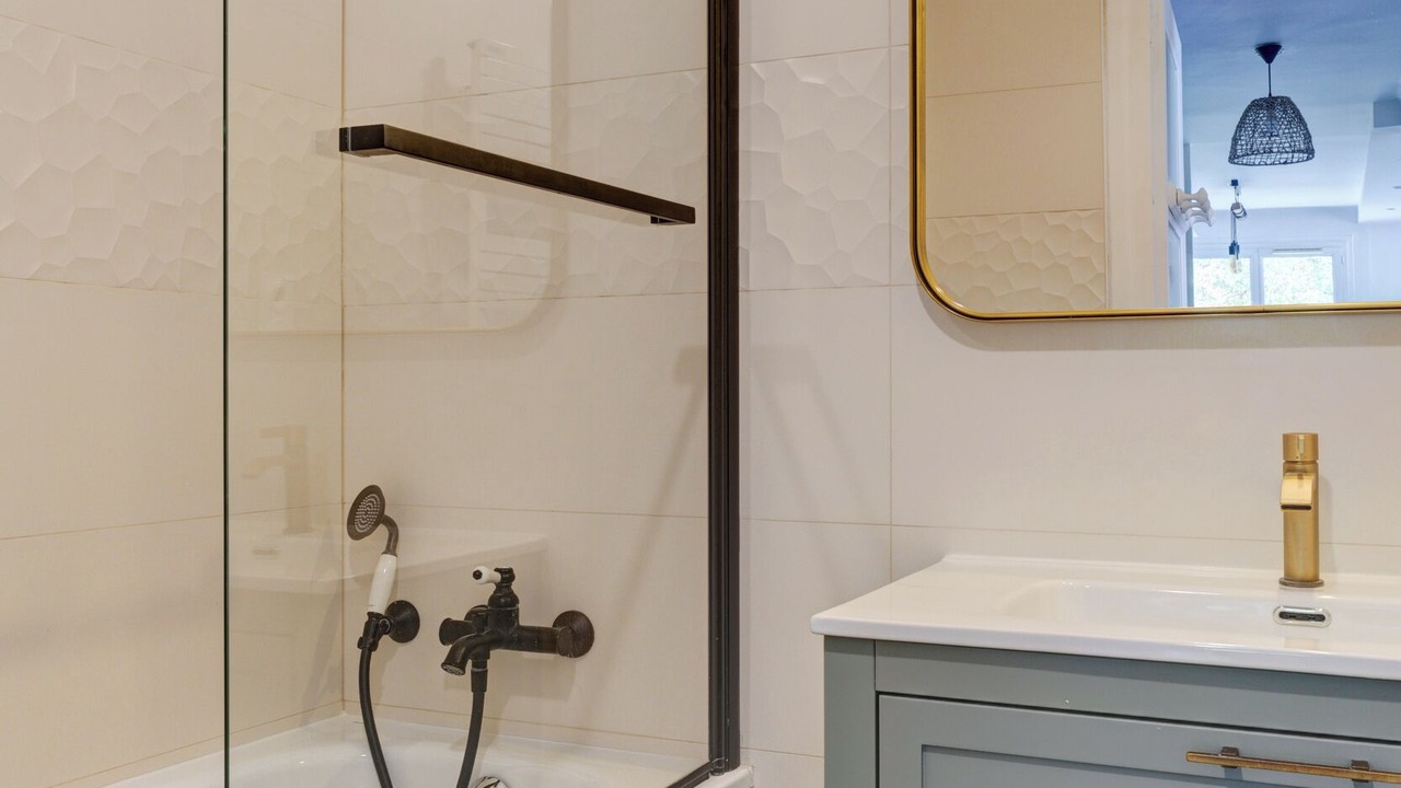 Photo of Bathroom in Bron