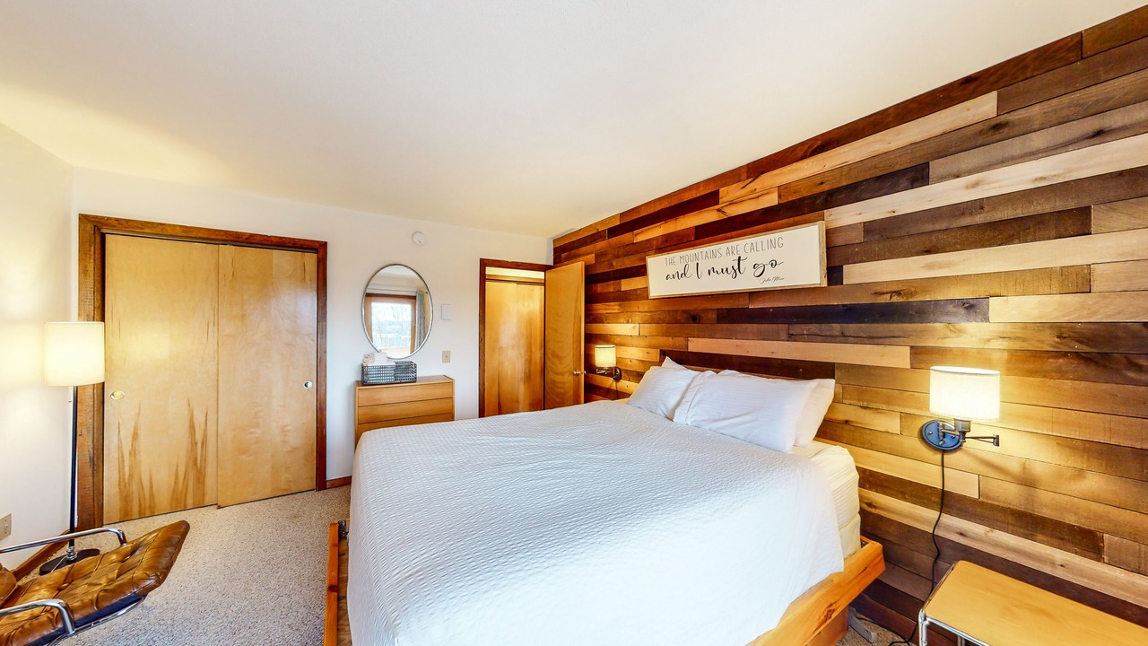 Photo of Bedroom in Warren