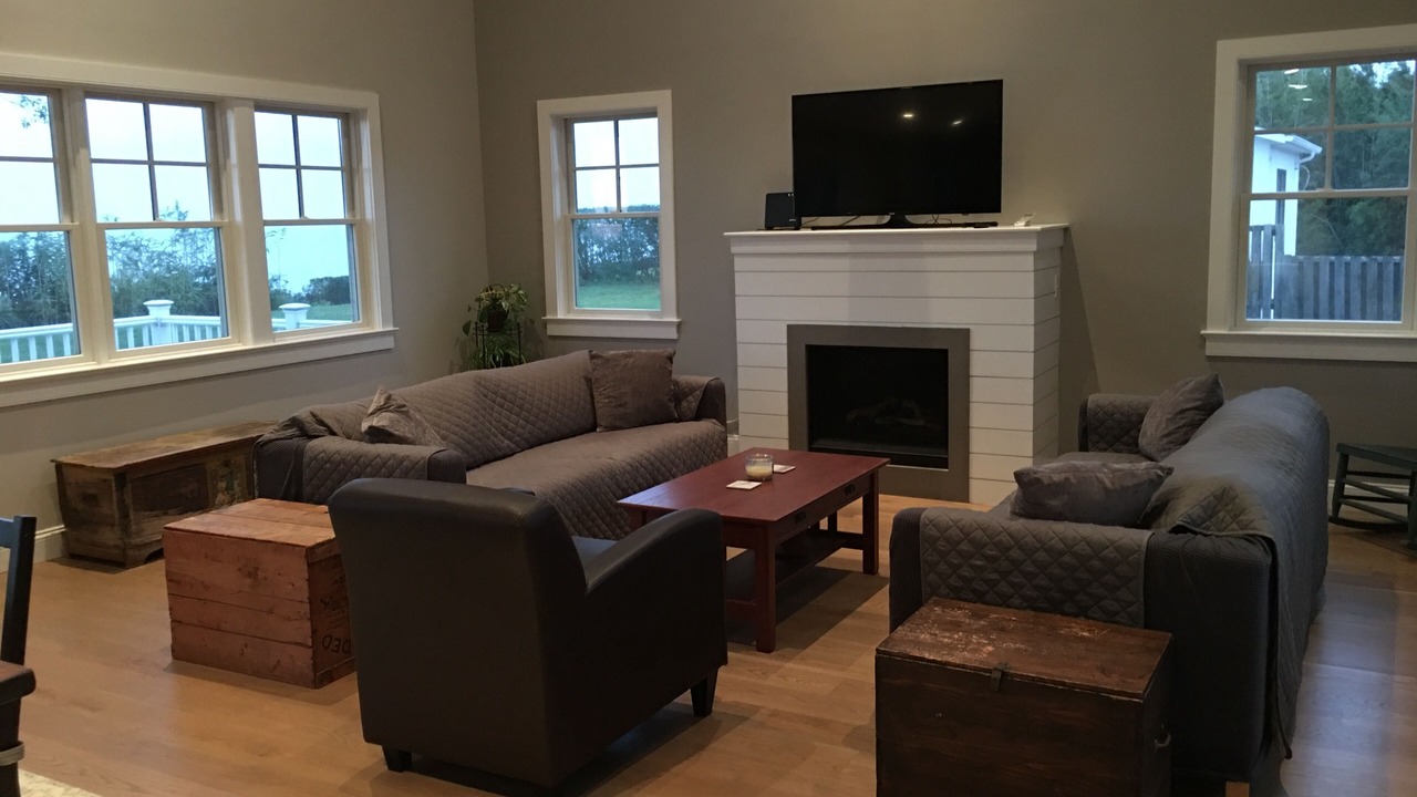 Photo of Livingroom in Wading River
