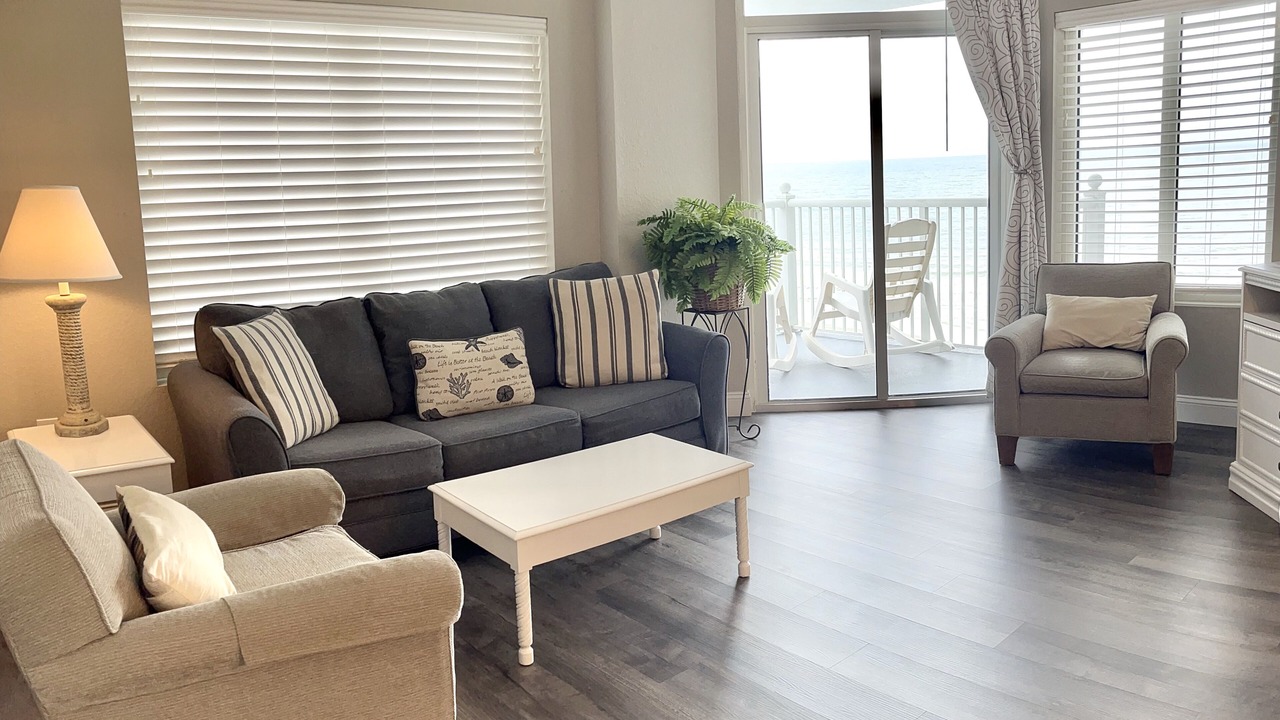 Photo of Bedroom in Arcadian Shores