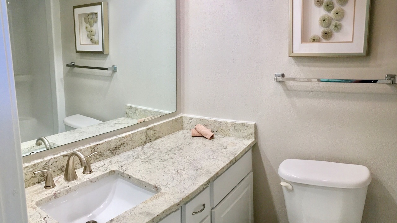 Photo of Bathroom in Arcadian Shores