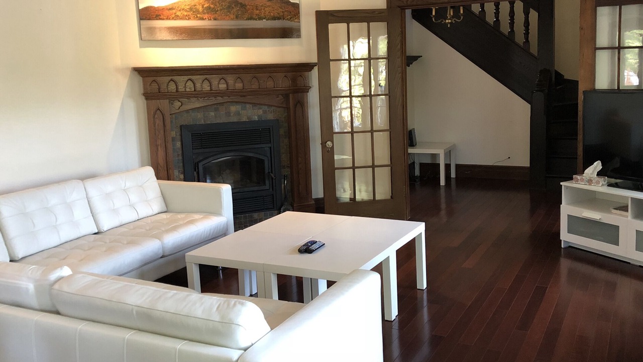 Photo of Livingroom in Eastman