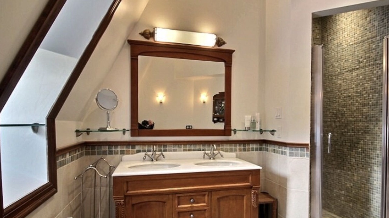 Photo of Bathroom in Eastman