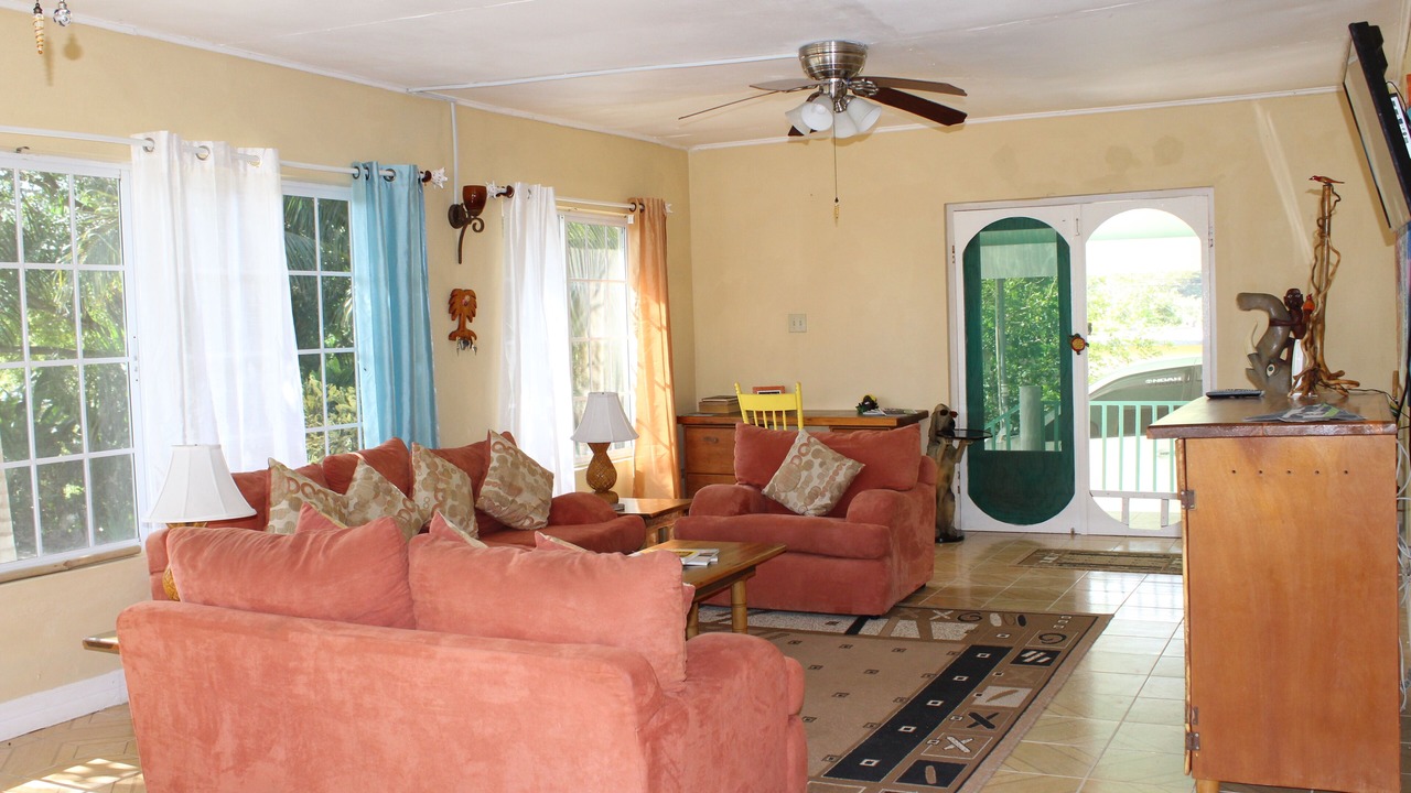 Photo of Livingroom in Tryall