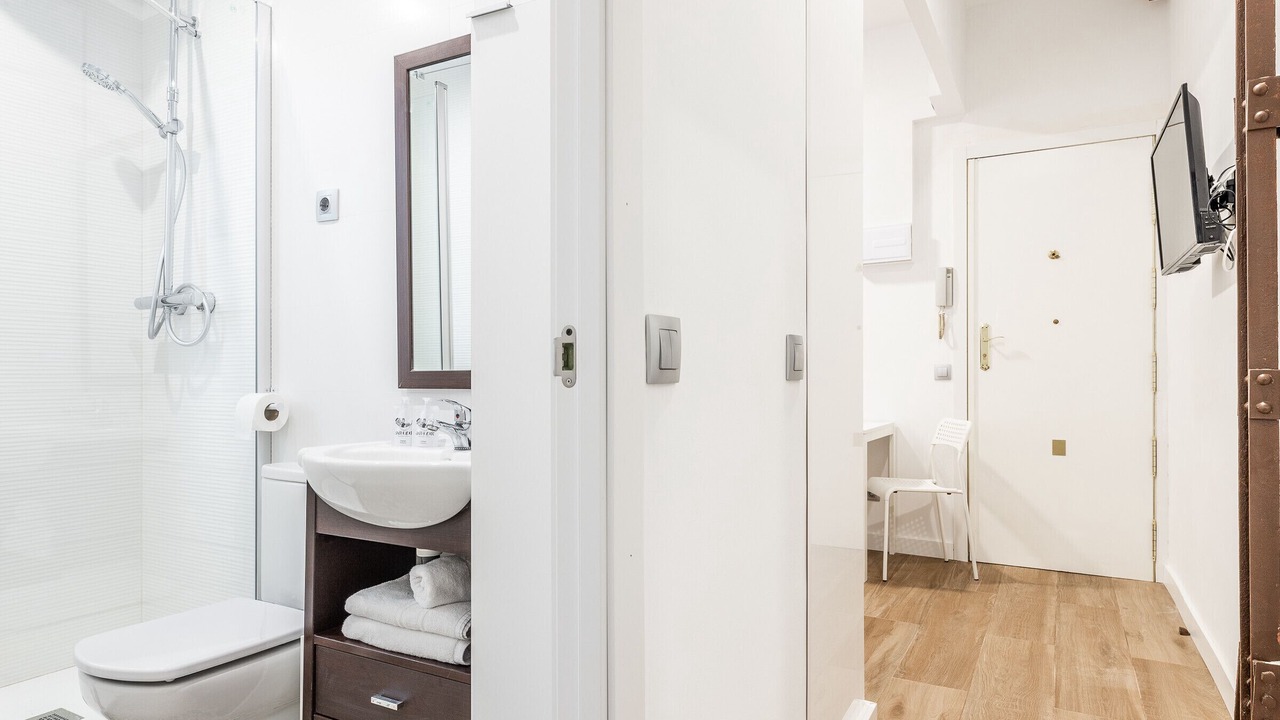 Photo of Bathroom in Embajadores