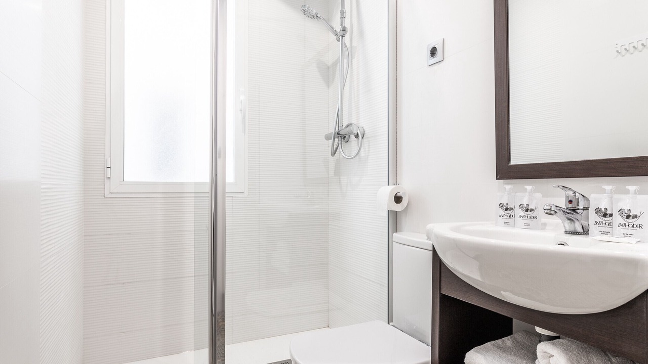 Photo of Bathroom in Embajadores