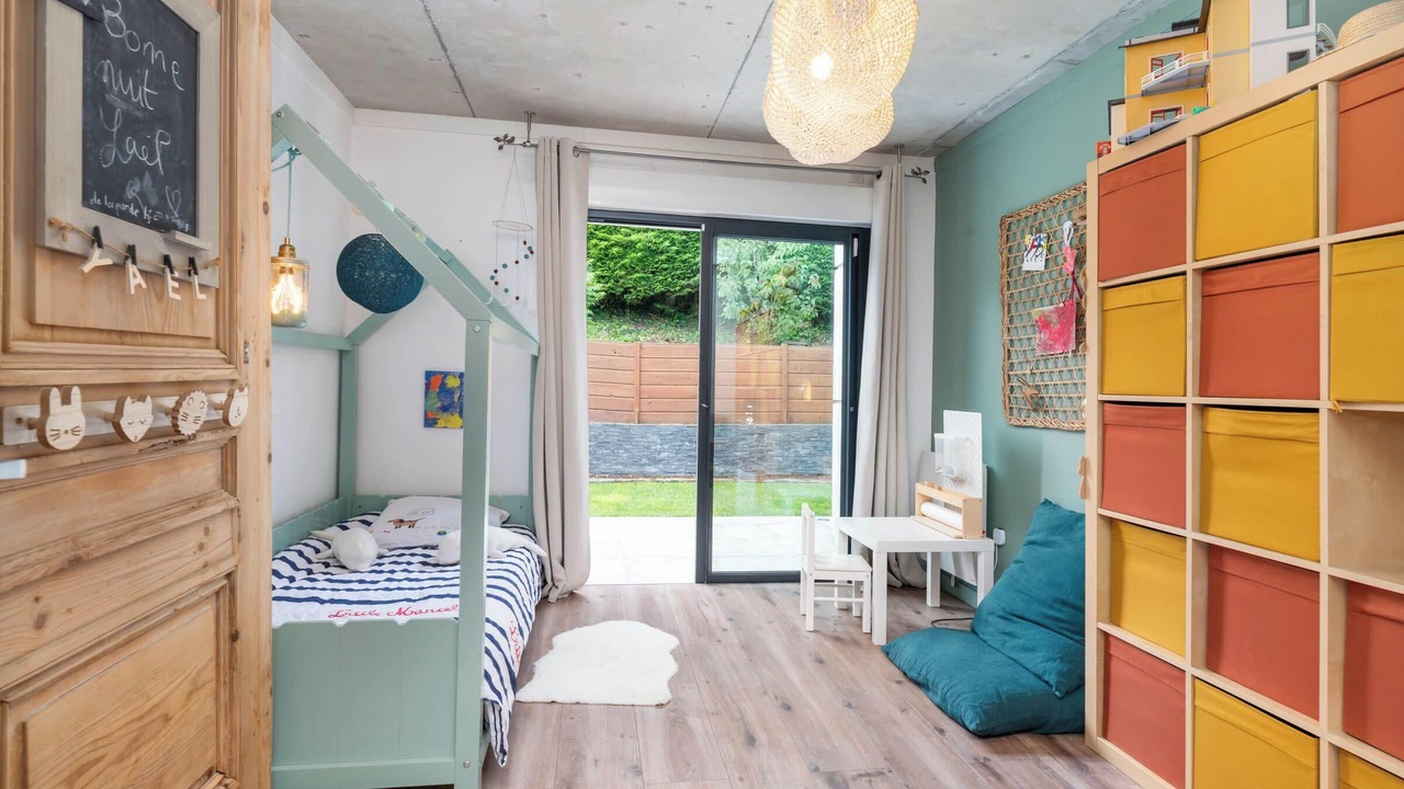 Photo of Bedroom in Saint-Romain-au-Mont-d'Or