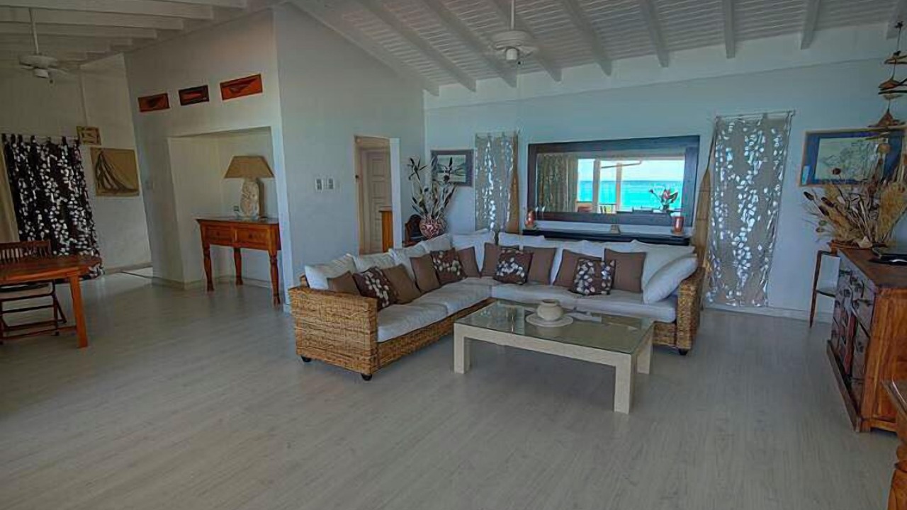 Photo of Livingroom in Pelican Key