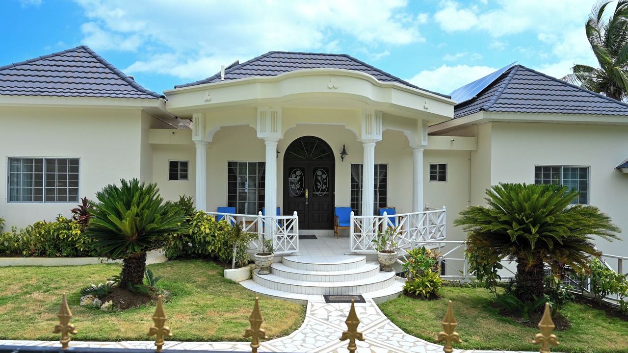Photo of Outdoor in Whitehouse