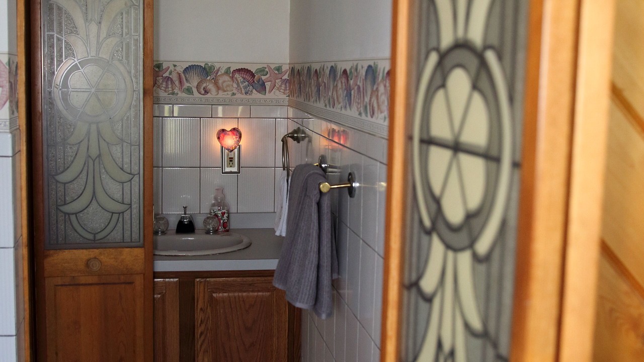 Photo of Bathroom in Town of Olive