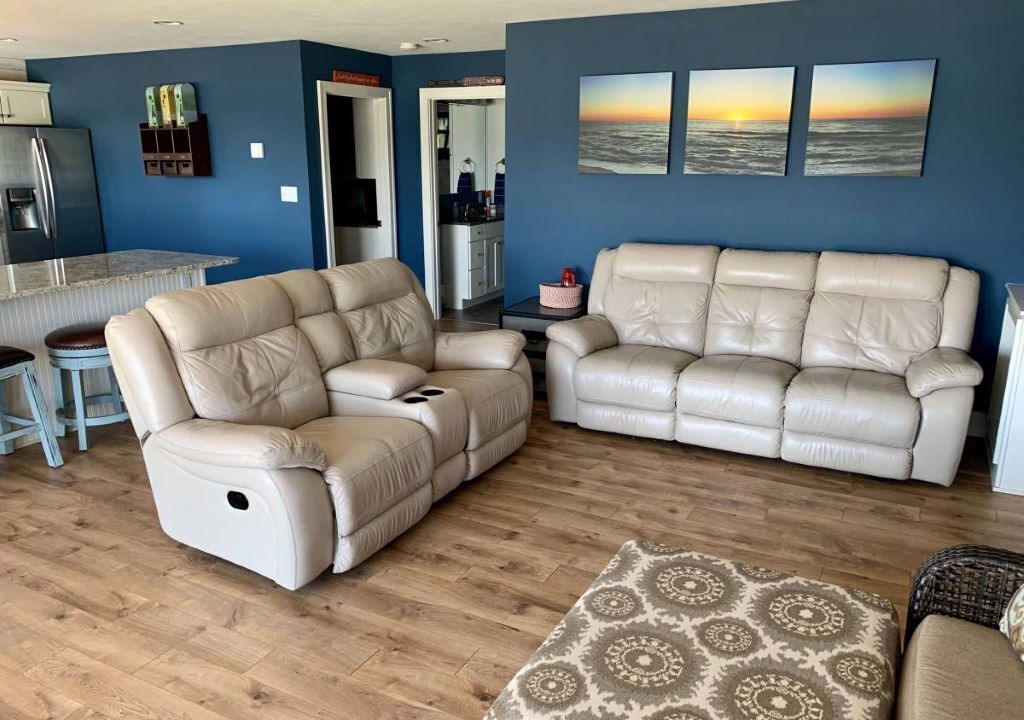 Photo of Livingroom in Ada