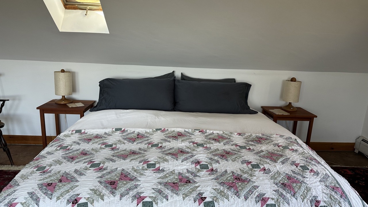 Photo of Bedroom in Williamsville
