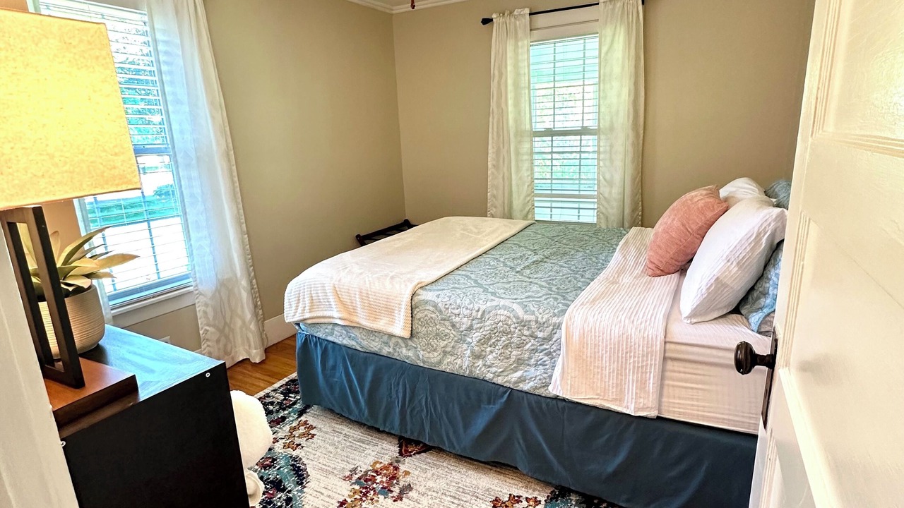 Photo of Bedroom in Saratoga Springs