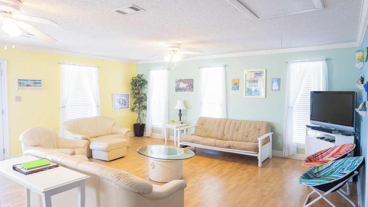 Photo of Livingroom in Oscar