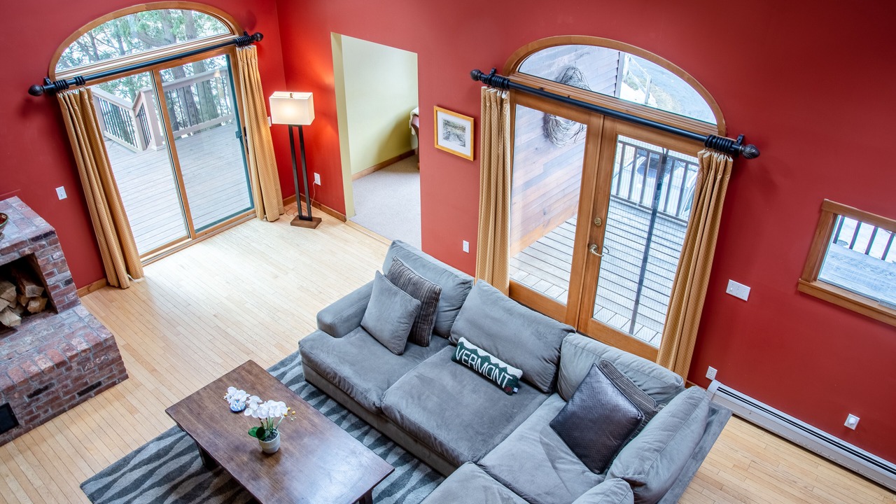 Photo of Livingroom in Warren