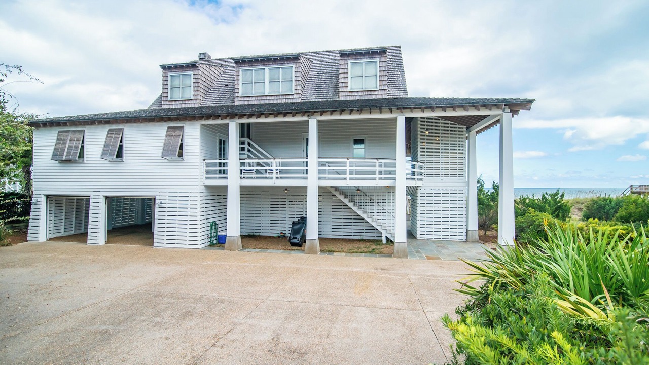 Photo of Outdoor in Debordieu Colony