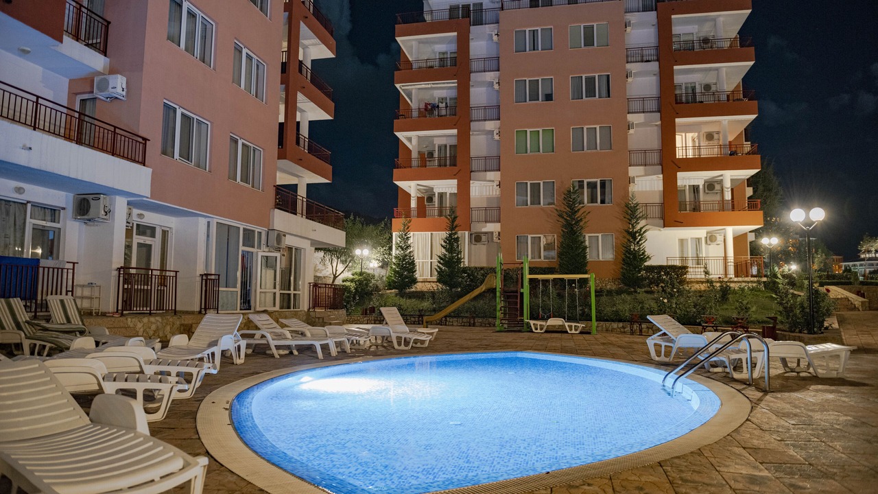 Photo of Outdoor in Elenite