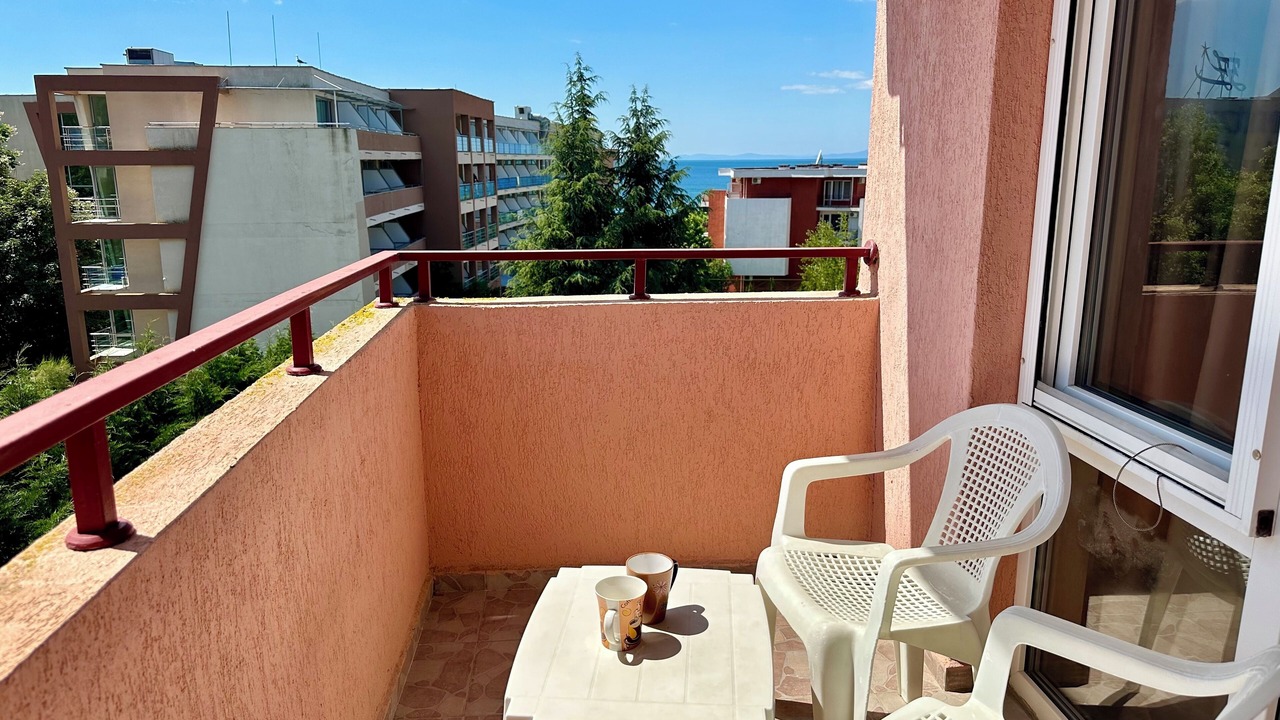 Photo of Outdoor in Elenite
