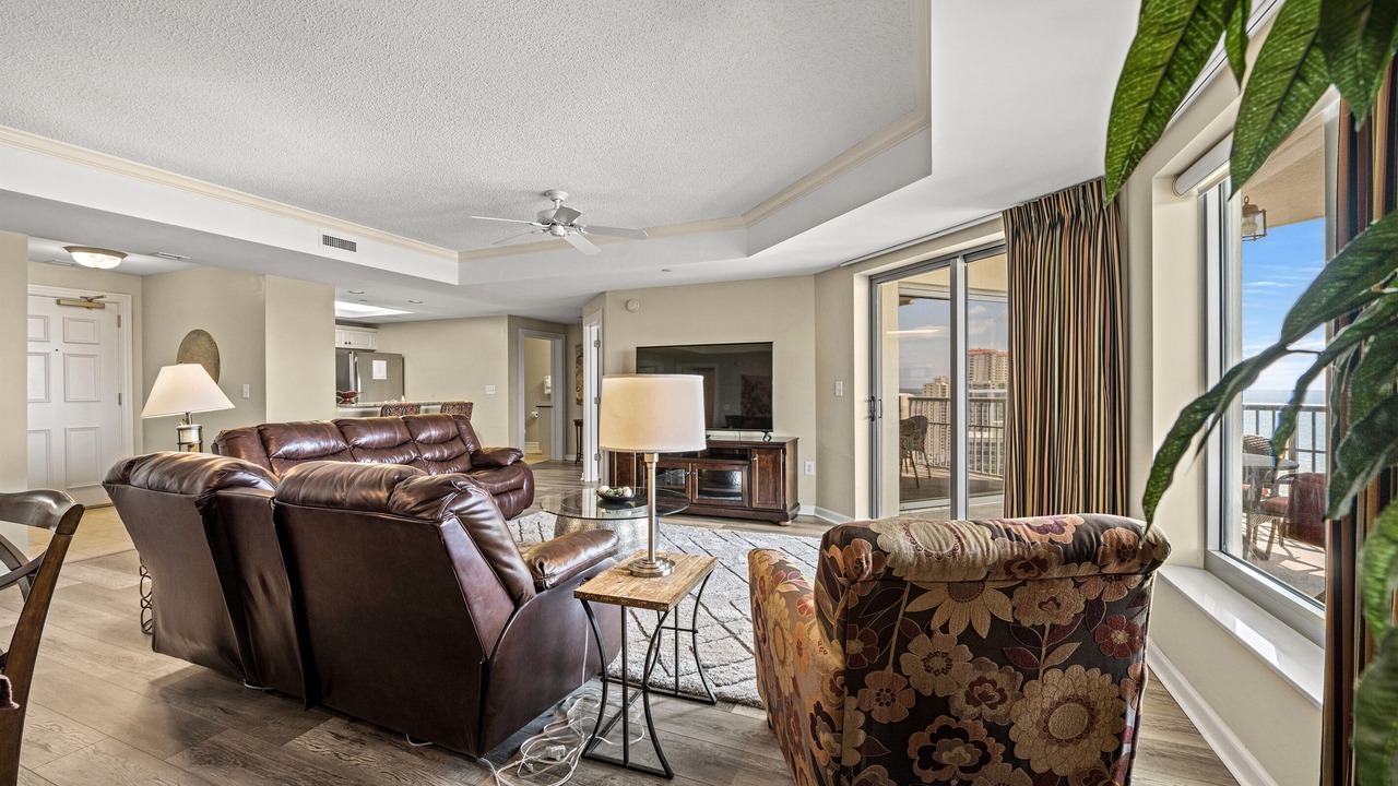 Photo of Livingroom in Arcadian Shores