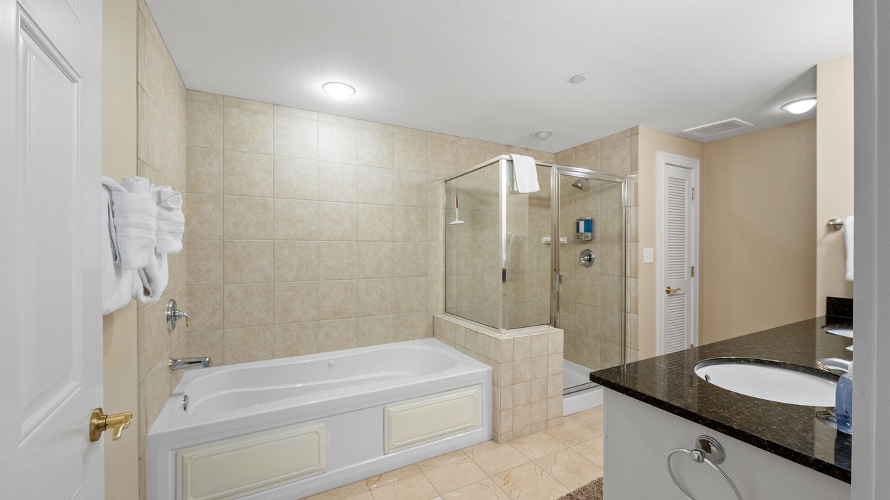 Photo of Bathroom in Arcadian Shores