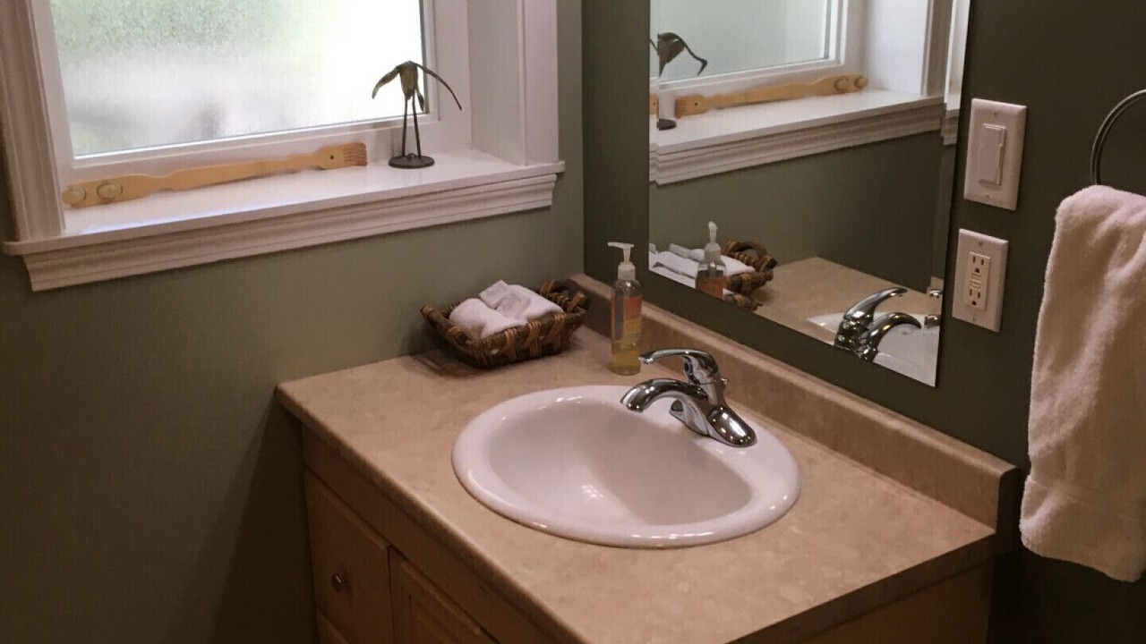 Photo of Bathroom in Brackendale