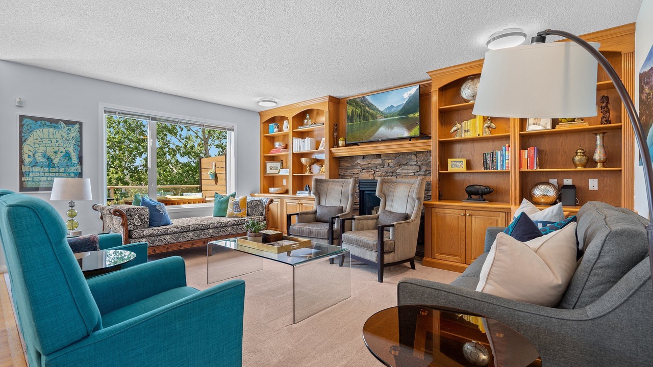 Photo of Livingroom in Southeast Calgary
