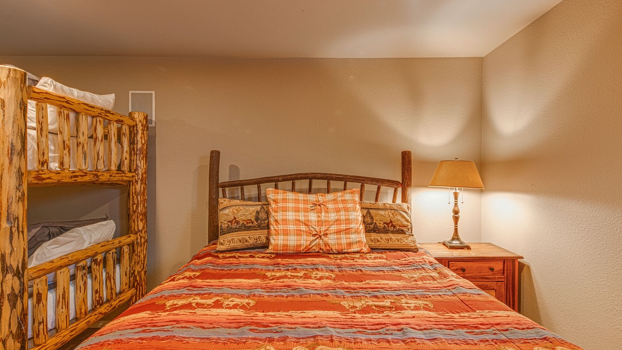 Photo of Bedroom in Sunriver