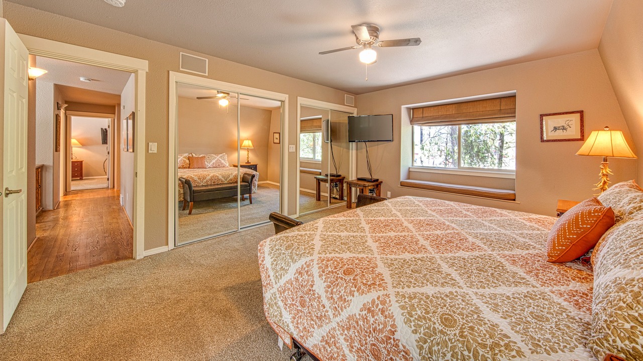 Photo of Bedroom in Sunriver