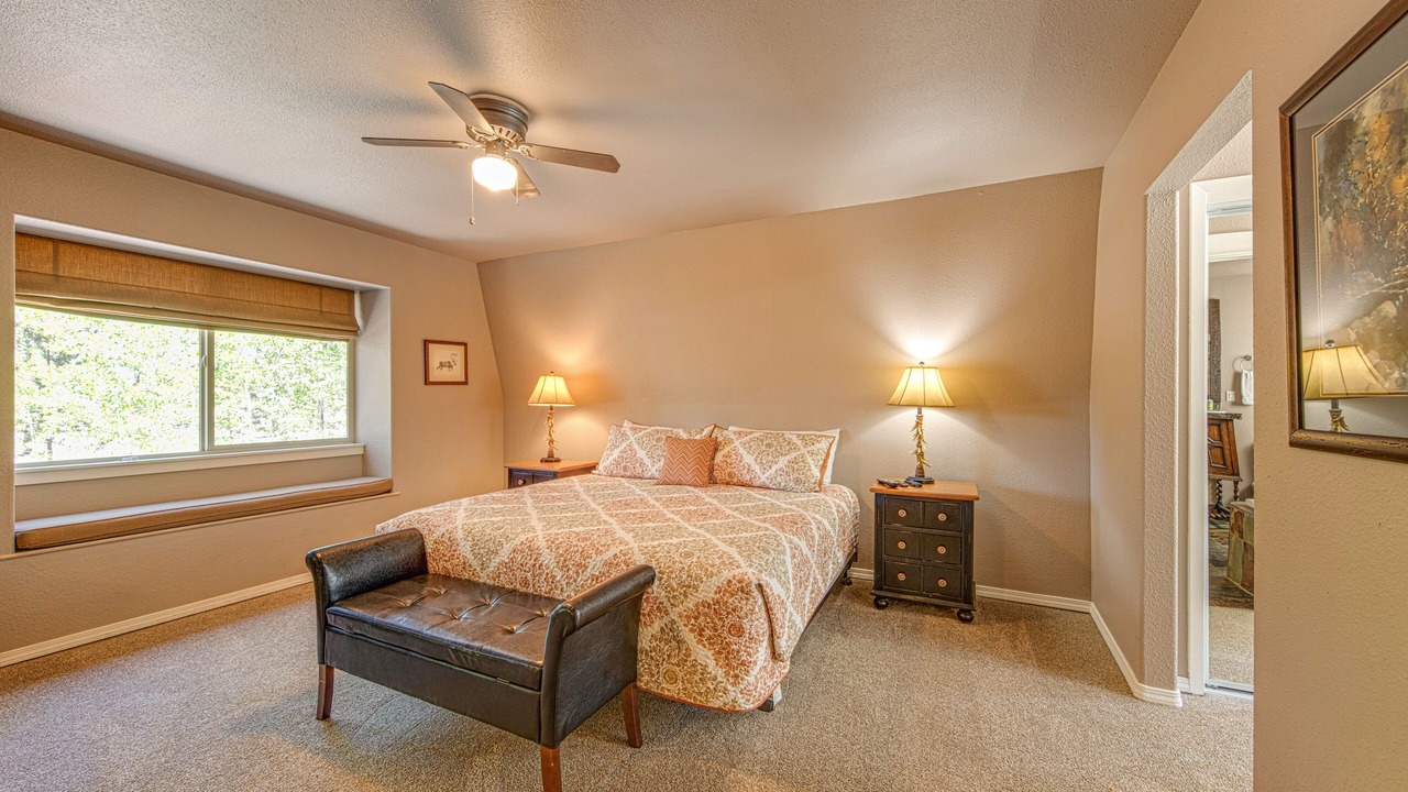 Photo of Bedroom in Sunriver