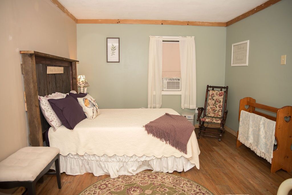 Photo of Bedroom in Sweet Valley