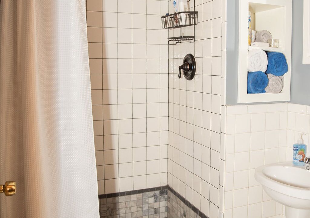 Photo of Bathroom in Sweet Valley
