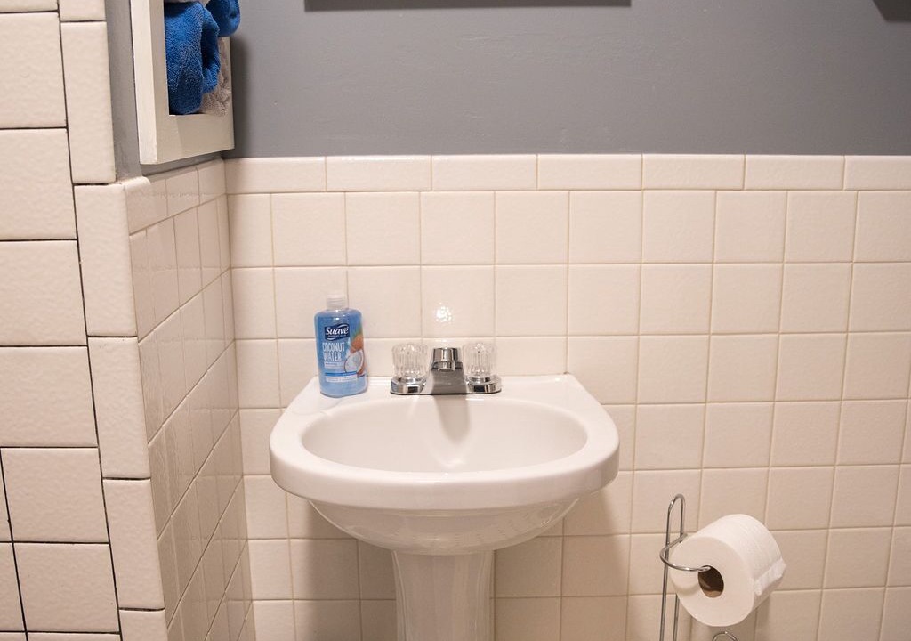 Photo of Bathroom in Sweet Valley