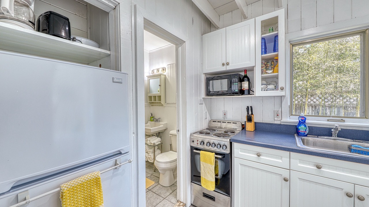 Photo of Kitchen in Ocean Bay Park