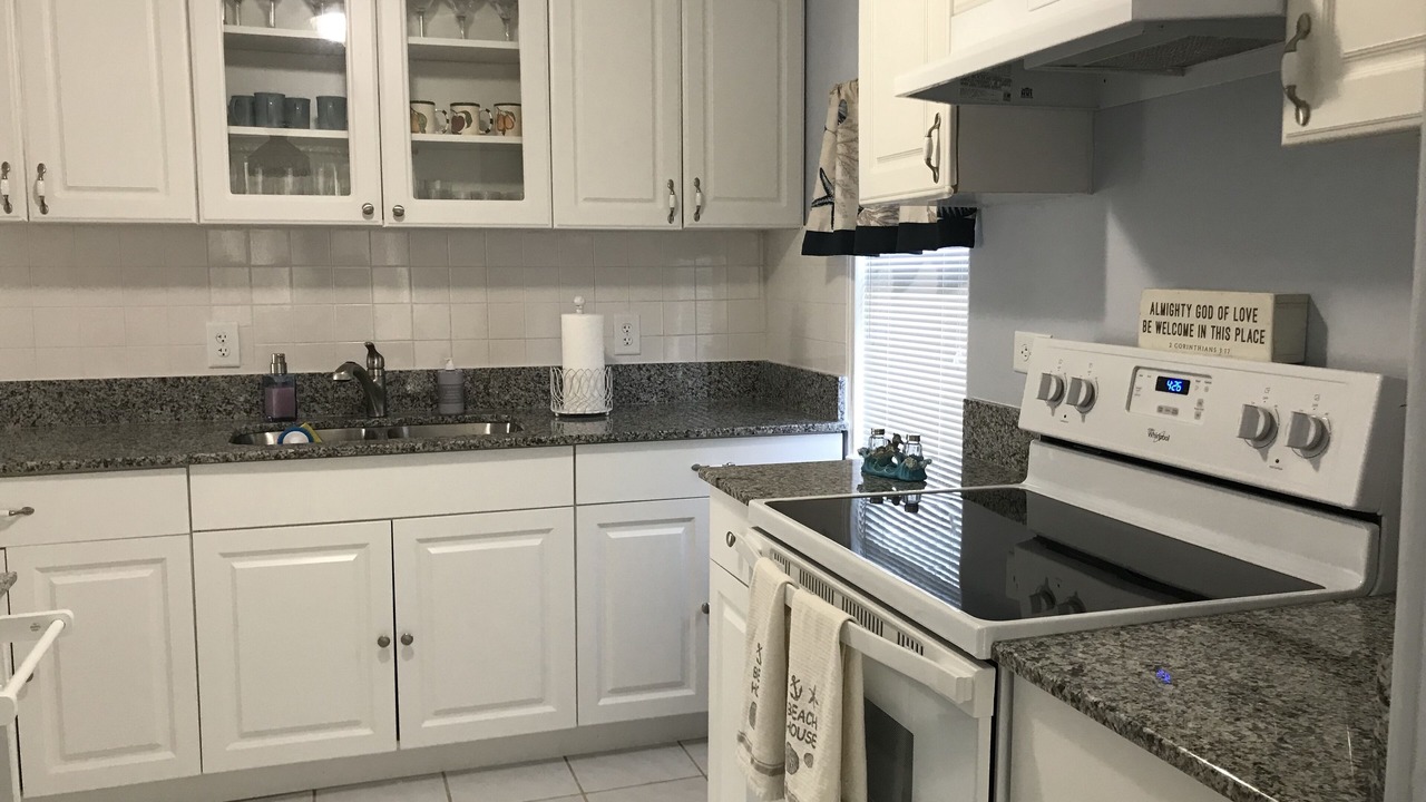 Photo of Kitchen in Key Largo Village