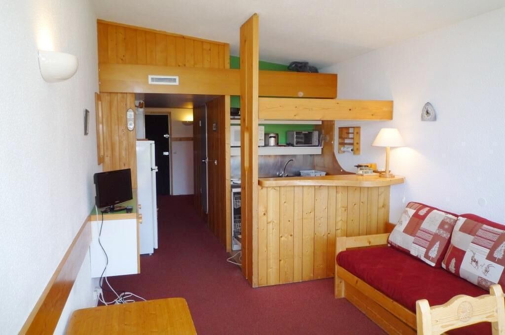 Photo of Livingroom in Arc-1800
