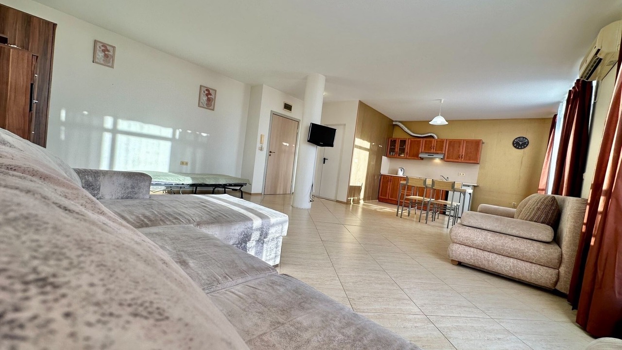 Photo of Livingroom in Aheloy