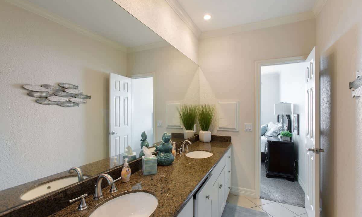 Photo of Bathroom in Galveston